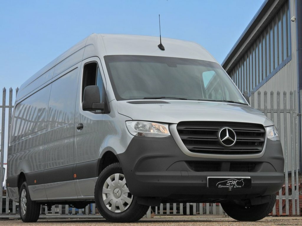 Mercedes-Benz Sprinter 2L Premium Silver