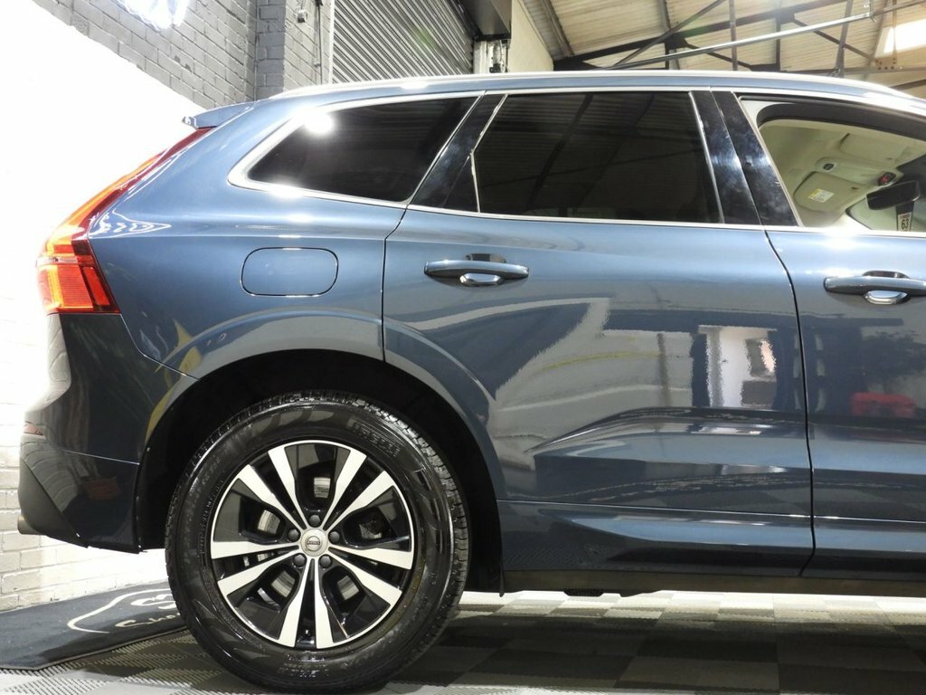 Volvo XC60 2L Momentum WR21UUJ Blue #6