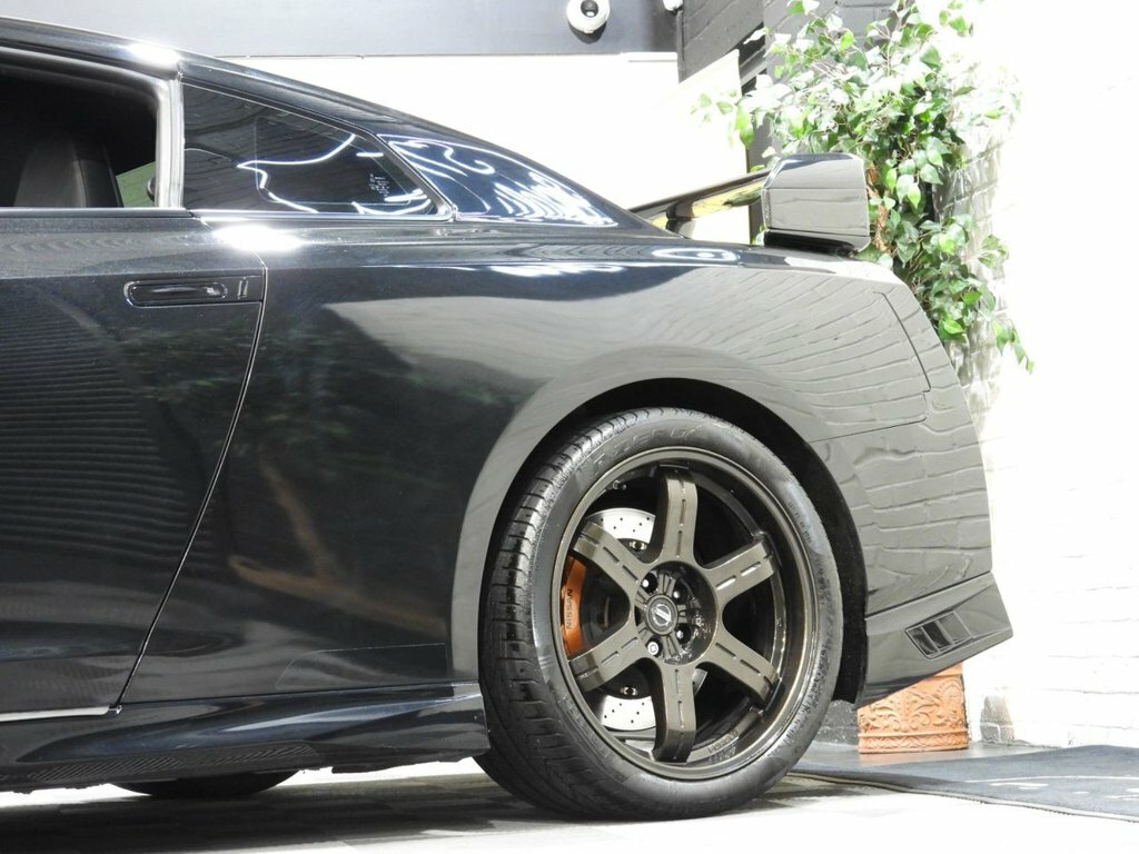 Nissan GT-R Prestige Black #18