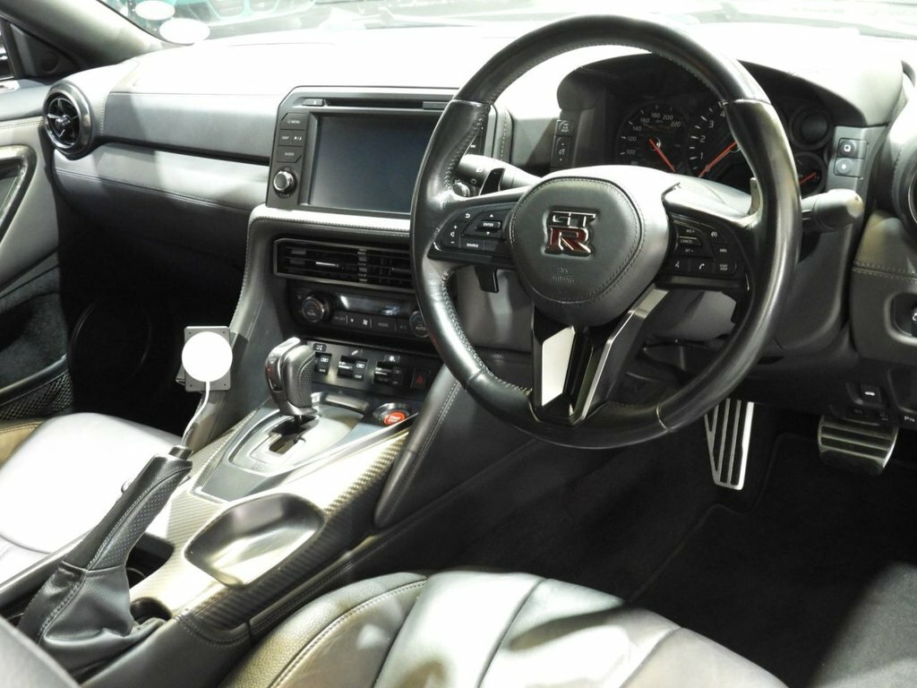 Nissan GT-R Prestige Black #40