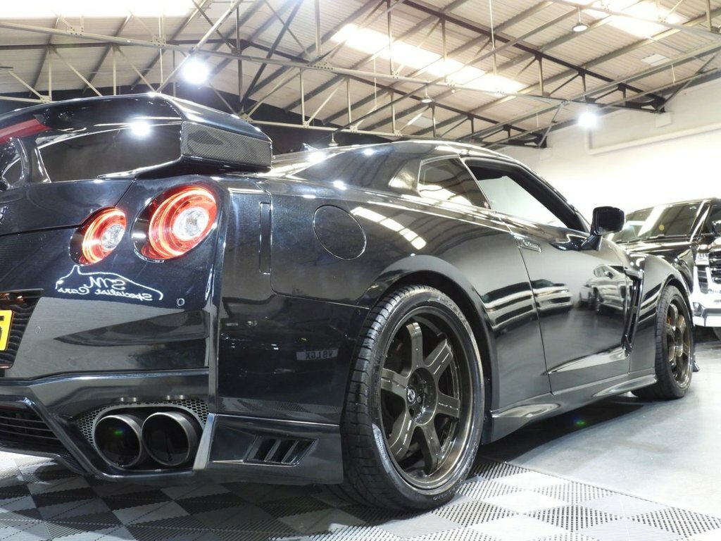 Nissan GT-R Prestige Black #20