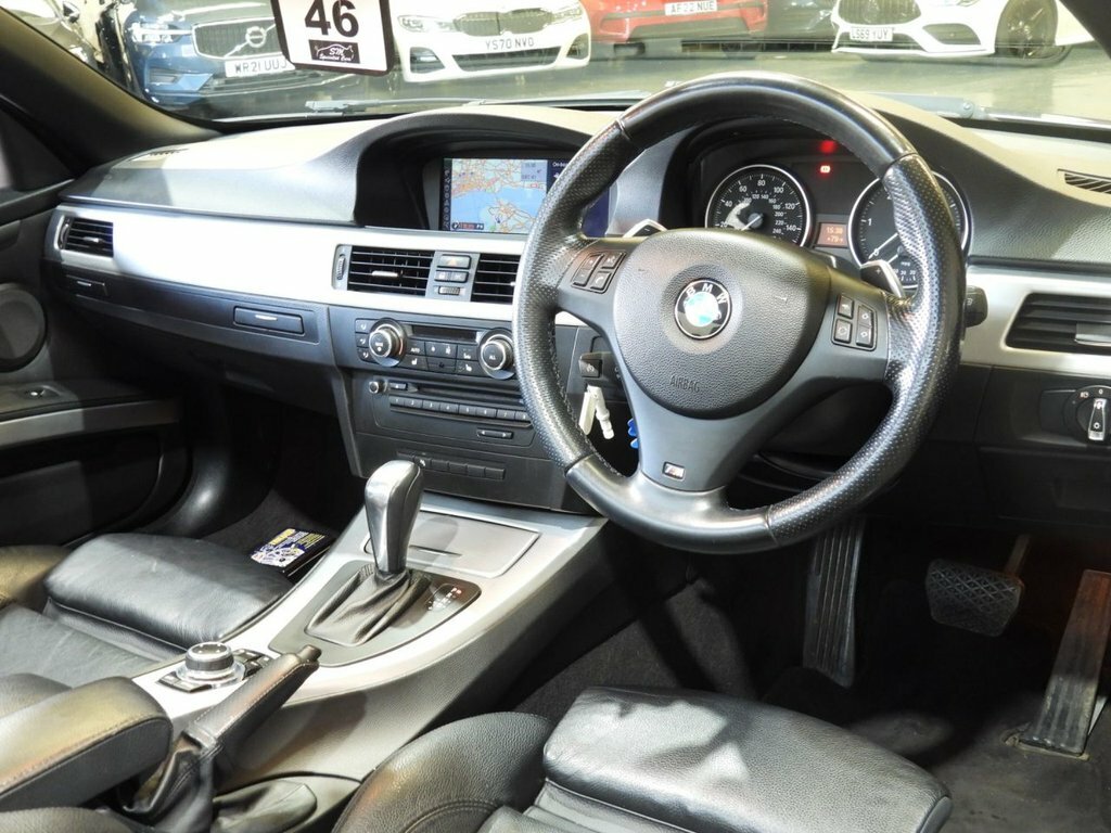 BMW 3 Series 3L M Sport YH11FZL Blue #3