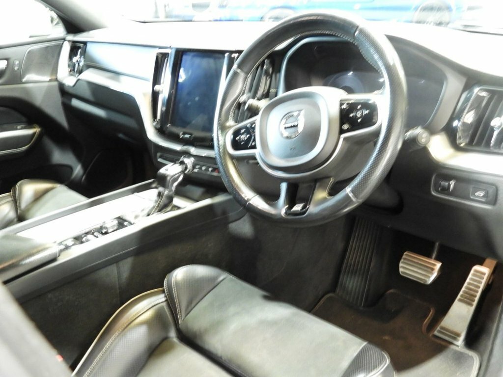 Volvo XC60 2L R-design Pro ML19EKP Black #3
