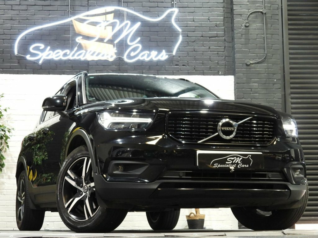Volvo XC40 2L R-design Black