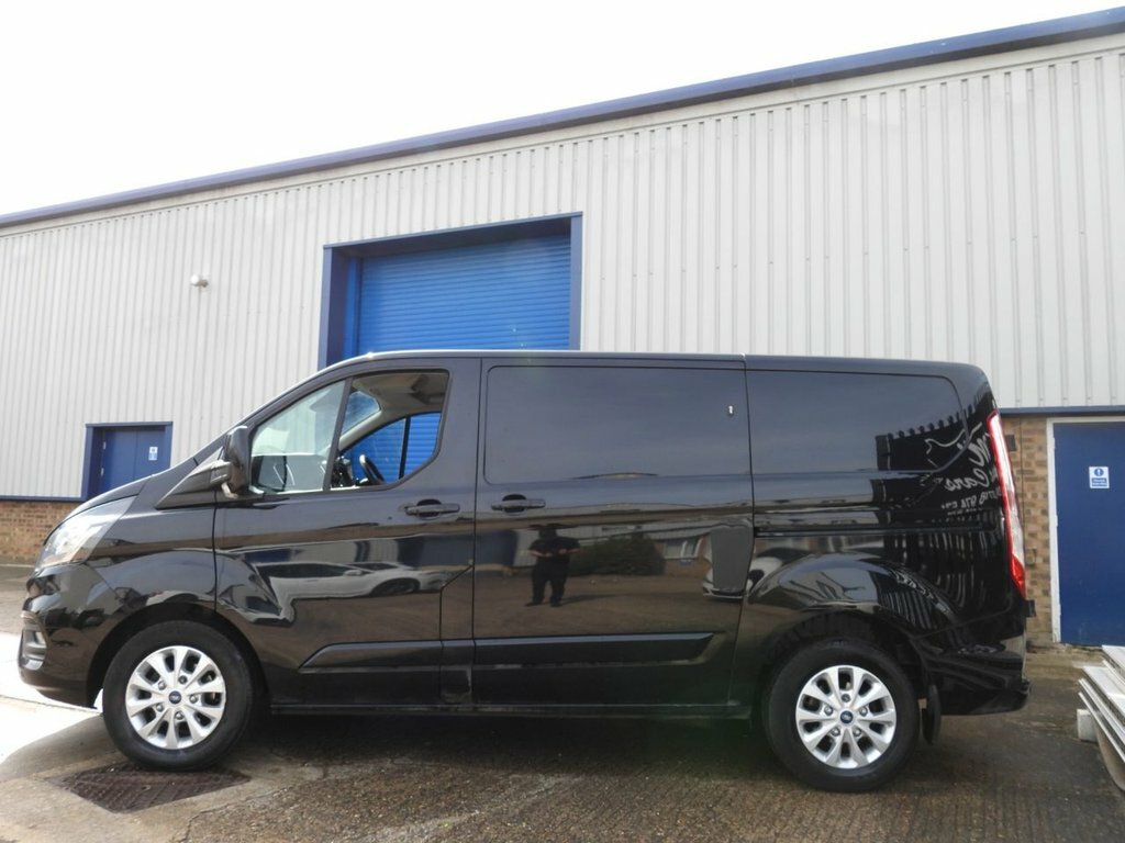 Ford Transit Custom 2L Limited FM19RKF Black #5