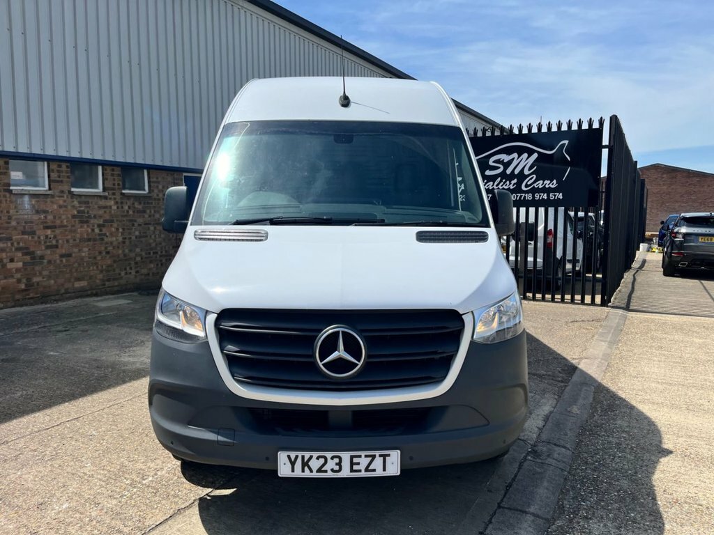 Mercedes-Benz Sprinter 2L Premium YK23EZT White #3