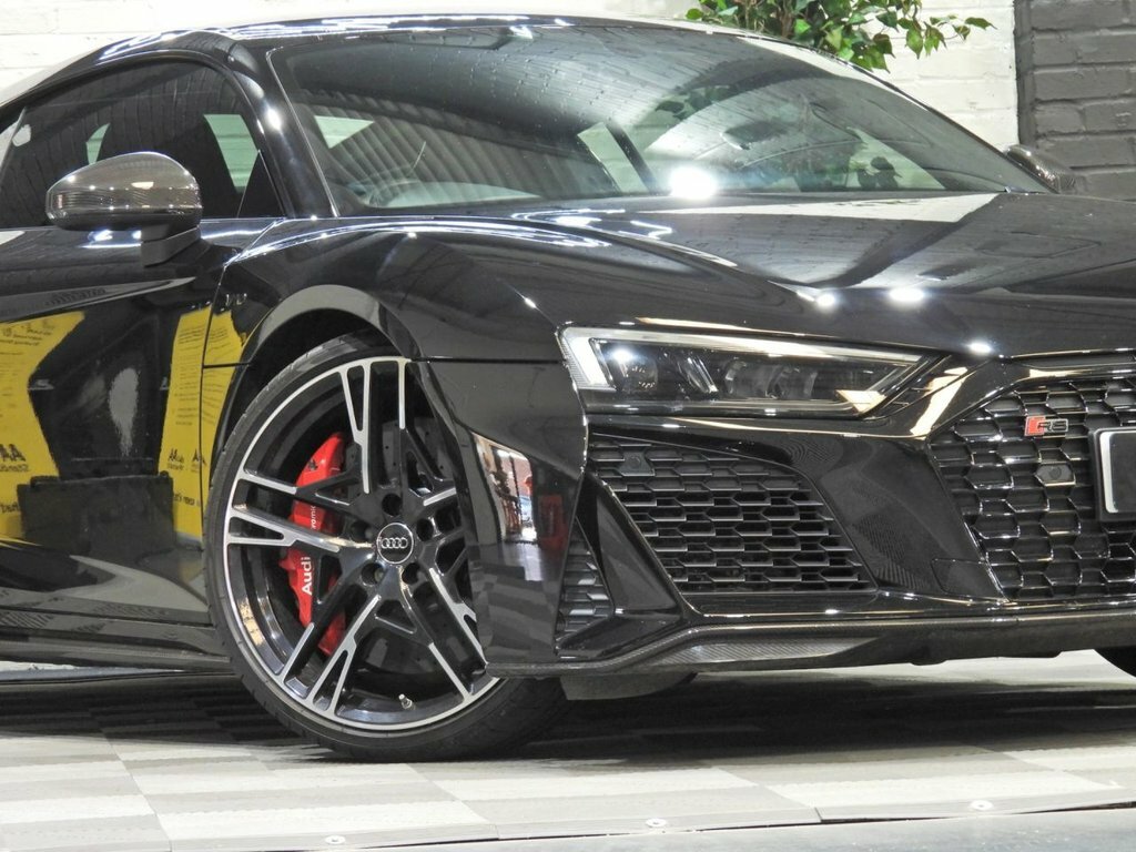 Audi R8 5.2L Performance Carbon Black Black #2