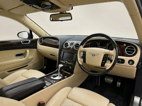 Bentley Flying Spur Saloon #5