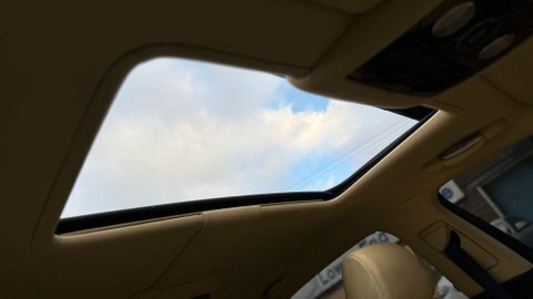 Bentley Flying Spur Saloon #18