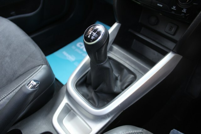 Suzuki Grand Vitara Kuro White #18