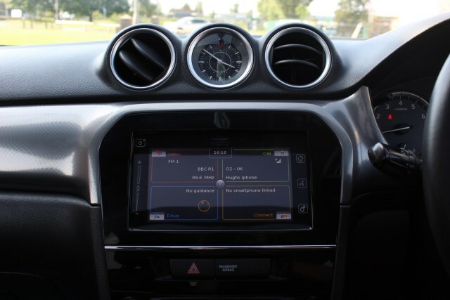 Suzuki Grand Vitara Kuro White #17