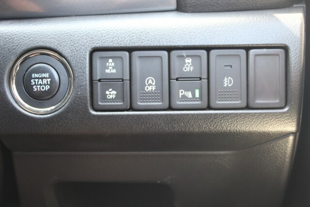 Suzuki Grand Vitara Kuro White #24