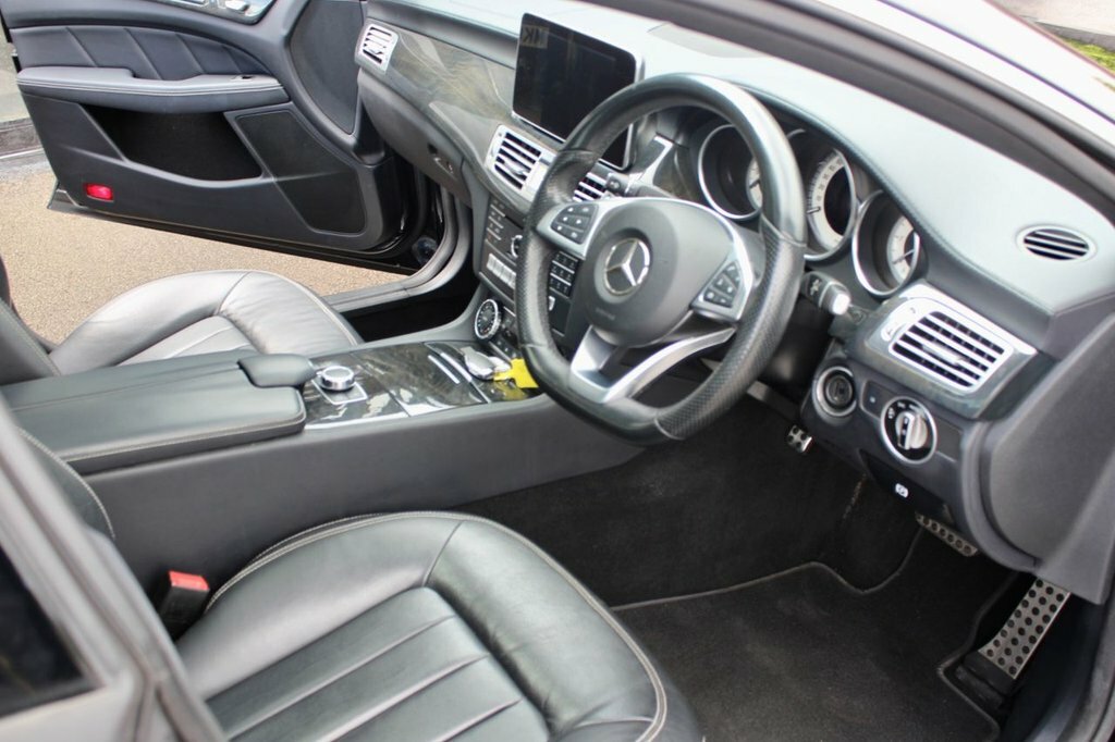Mercedes-Benz CLS 2L Amg Line PN17YLE Black #3