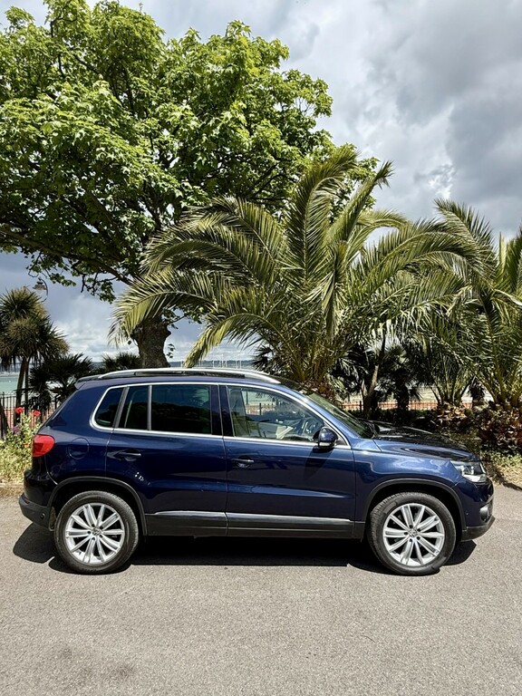 Volkswagen Tiguan 2.0 Tdi Bluemotion Tech Se Blue #2