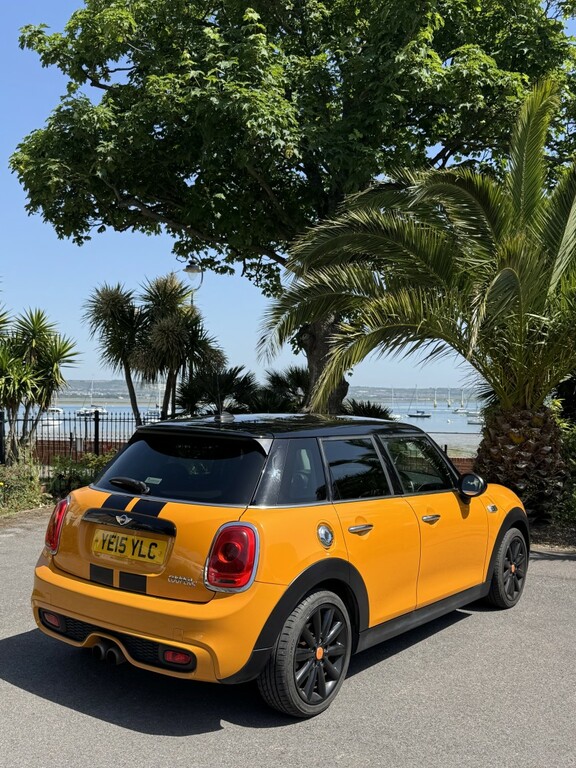 Mini Hatch 2.0 5-Door Hatch Cooper S YE15YLC Orange #2