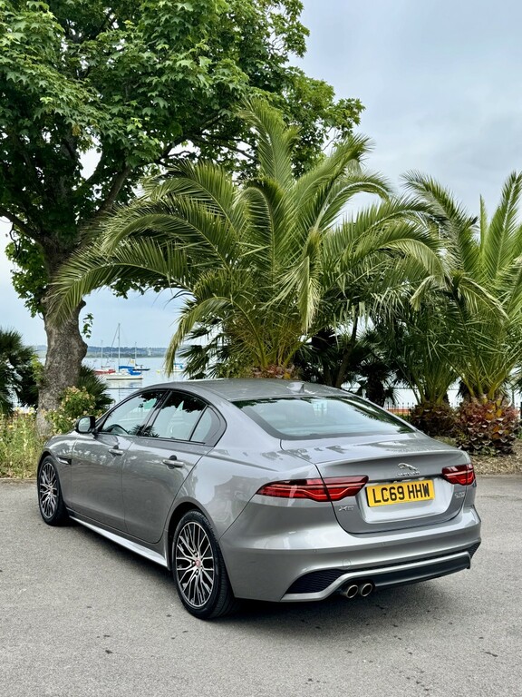 Jaguar XE 2.0 D180 R-dynamic S LC69HHW Grey #4