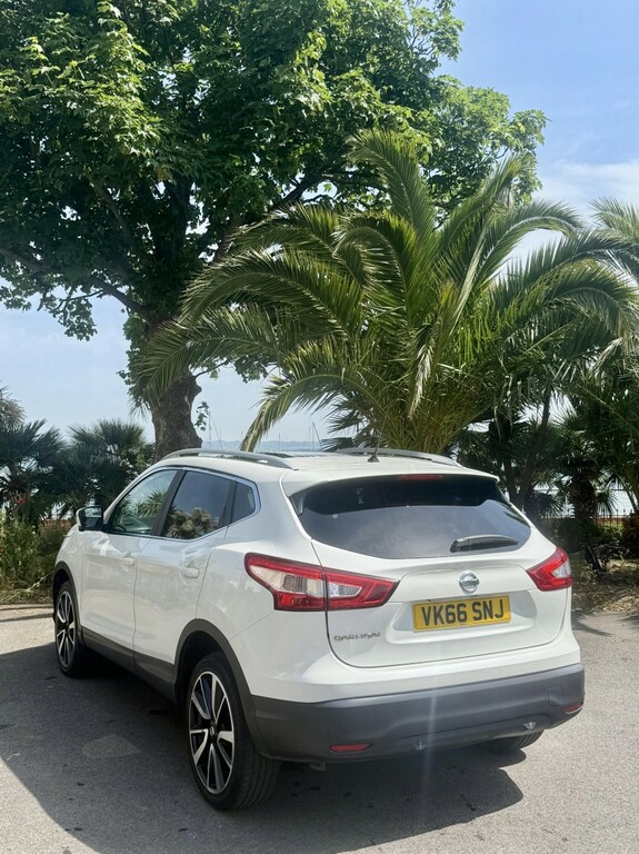 Nissan Qashqai 1.5 Dci Tekna VK66SNJ White #5