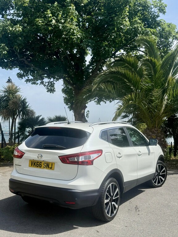 Nissan Qashqai 1.5 Dci Tekna VK66SNJ White #3