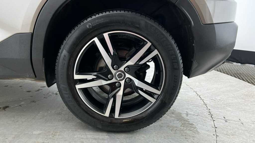 Volvo XC40 R-design, T3 NG71EBU Grey #4