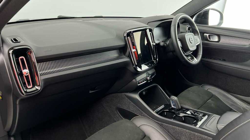 Volvo XC40 R-design, T3 NG71EBU Grey #6