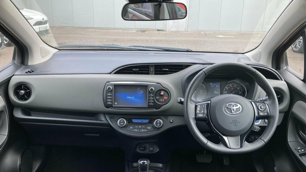 Toyota Yaris 1.5 Vvt-h Icon Tech E-cvt Euro 6 Ss Red #6