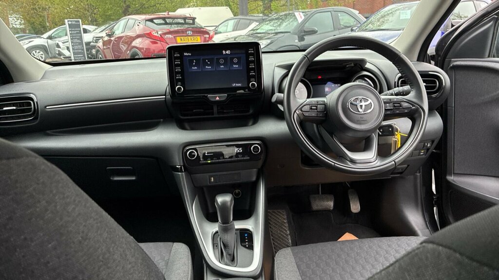 Toyota Yaris 1.5 Vvt-h Design E-cvt Euro 6 Ss WG73LKN Grey #6