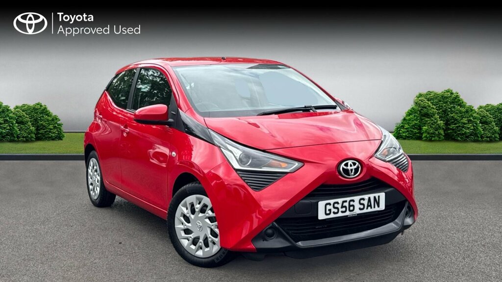Toyota Aygo 1.0 Vvt-i X-play X-shift Euro 6 Red