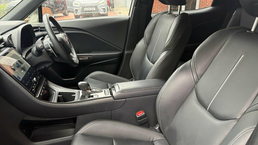 Lexus LBX 1.5 Vvt-ie Takumi E-cvt Euro 6 Ss GV74TLK Grey #6