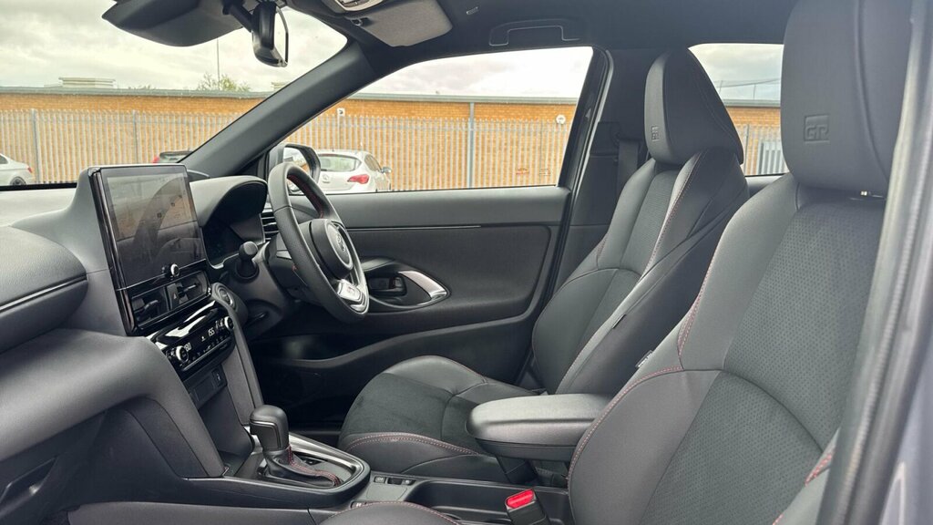 Toyota Yaris Cross 1.5 Vvt-h Gr Sport Suv Hybrid E-cvt Eur HK75VCU Grey #5
