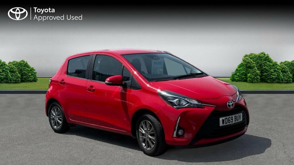 Toyota Yaris 1.5 Vvt-i Icon Cvt Euro 6 Red