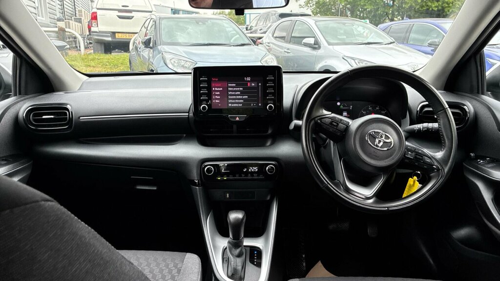 Toyota Yaris 1.5 Vvt-h Icon E-cvt Euro 6 Ss YA73GCO White #6