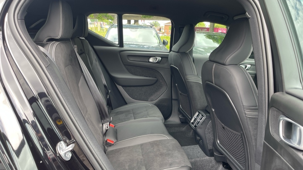 Volvo XC40 Plus, B4 Mild Hybrid, Dark SY25VBN Black #6