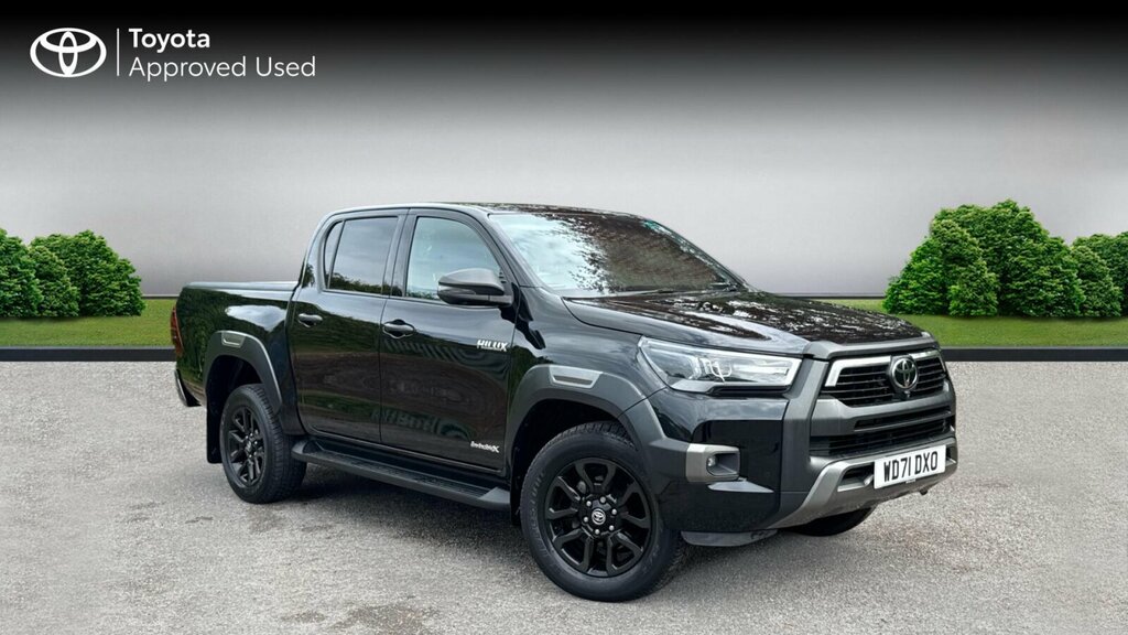 Toyota HILUX 2.8 D-4d Invincible X Pickup Double Cab Black #3