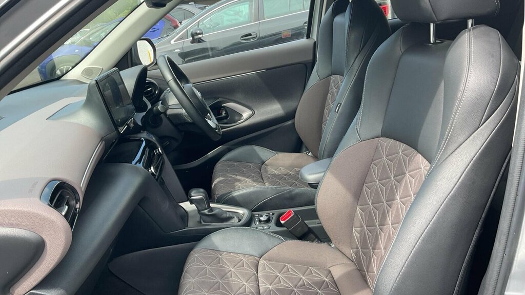 Toyota Yaris Cross 1.5 Vvt-h Excel E-cvt Awd Euro 6 Ss HJ23YKB Silver #5
