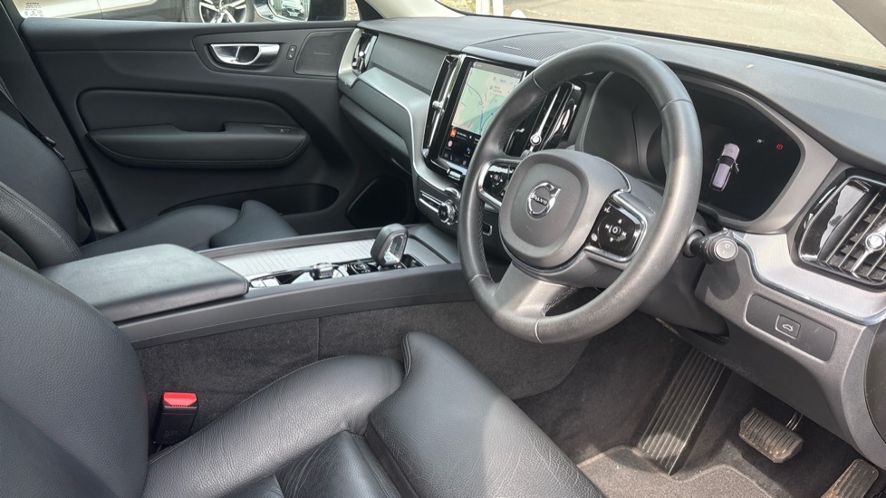 Volvo XC60 Plus, B4 Mild Hybrid, Dark CF72VDL Black #4