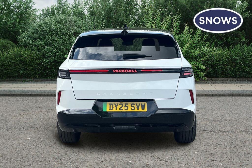 Vauxhall Grandland 73Kwh Gs DY25SVW White #4