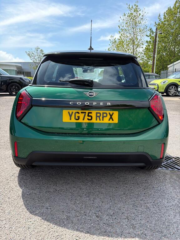 Mini Hatch 1.5C Exclusive Steptronic Euro 6 Ss YG75RPX Green #5