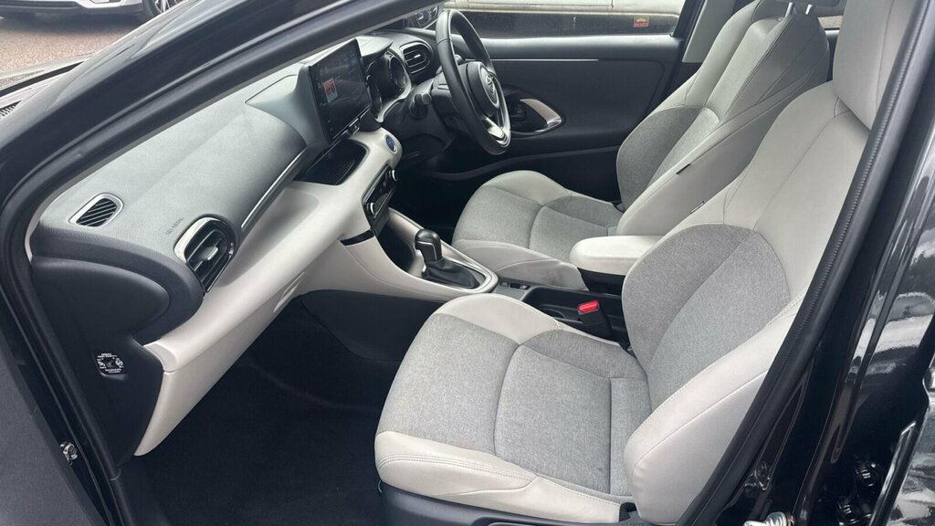 Toyota Yaris 1.5 Vvt-h Excel E-cvt Euro 6 Ss SM23YML Black #5