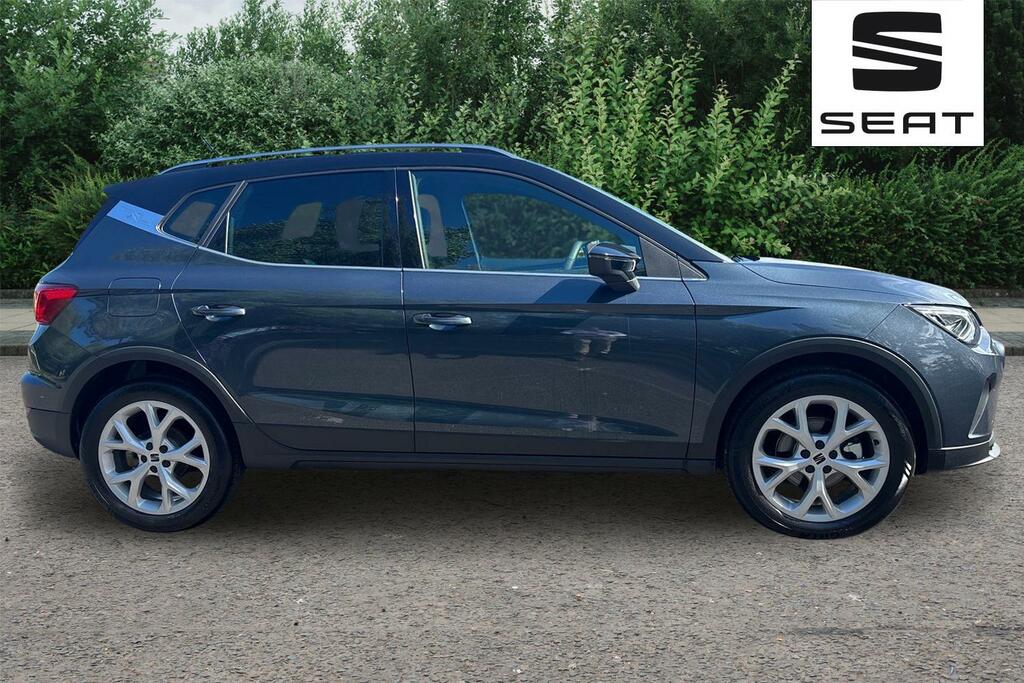 Seat Arona 1.0 Tsi 115 Fr Dsg Grey #4