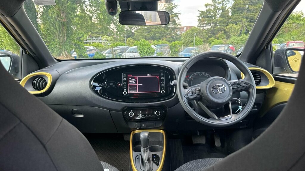 Toyota Aygo X 1.0 Vvt-i Edge Hatchback X-shift Euro 6 HK23MVN Gold #6