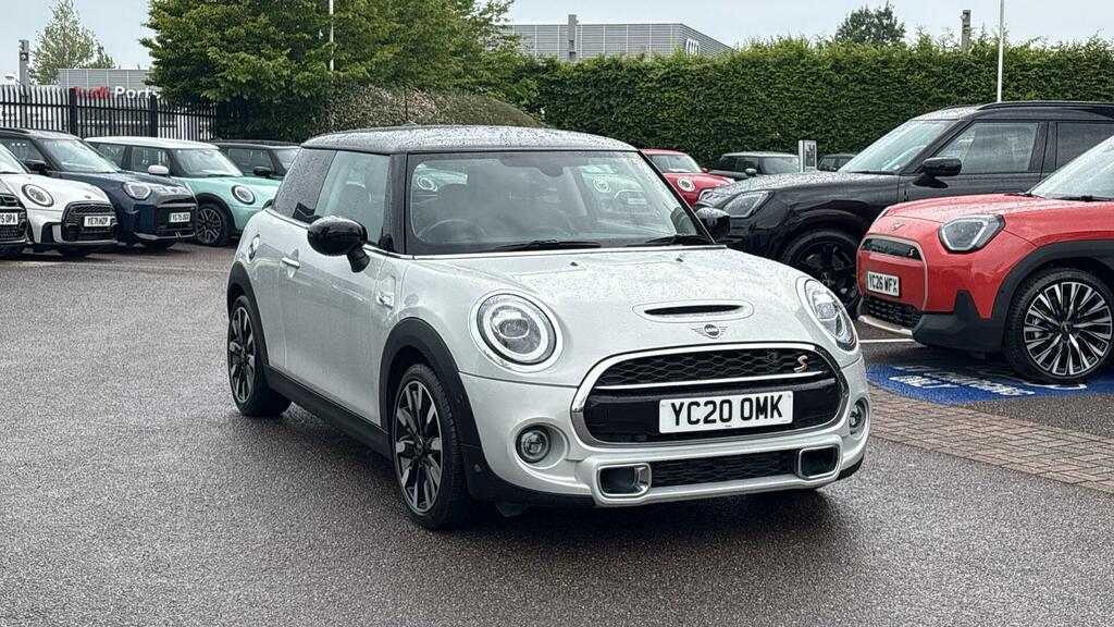 Mini Hatch 3-Door Hatch Cooper S Exclusive White
