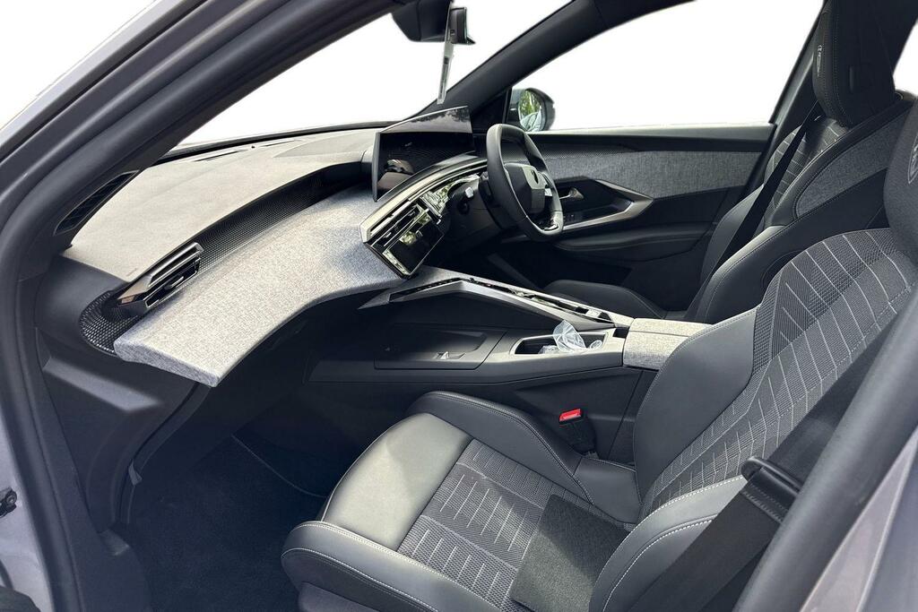 Peugeot 3008 73Kwh Gt KS25FSZ Grey #2