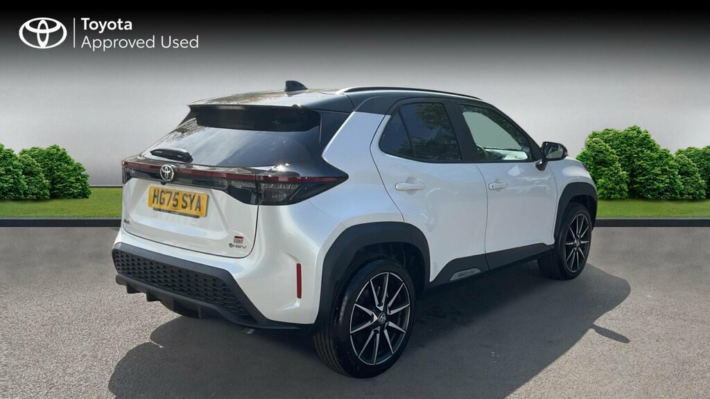Toyota Yaris Cross 1.5 Vvt-h Gr Sport E-cvt Euro 6 Ss HG75SYA White #2