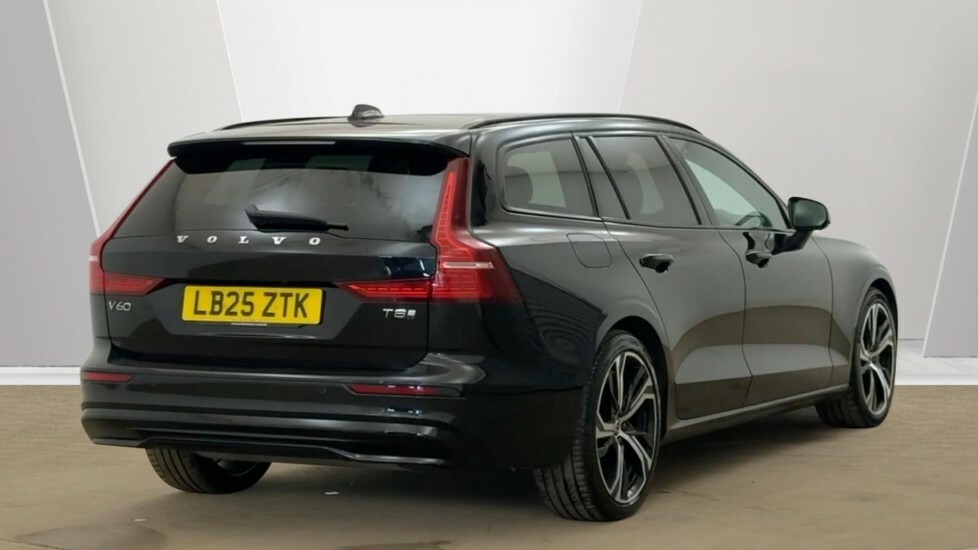 Volvo V60 Ultra, T8 Awd Plug-in Hybrid, Dar LB25ZTK Black #3