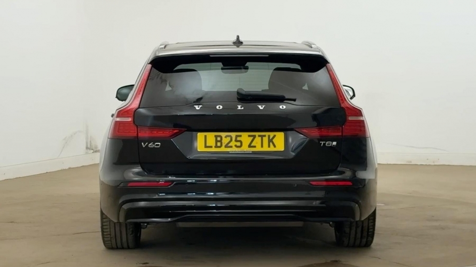 Volvo V60 Ultra, T8 Awd Plug-in Hybrid, Dar LB25ZTK Black #4