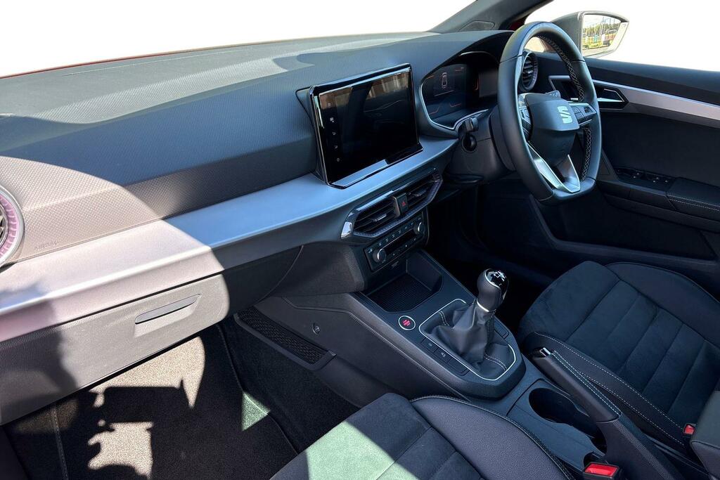 Seat Ibiza 1.0 Tsi 110 Xcellence HF73UXR Red #2