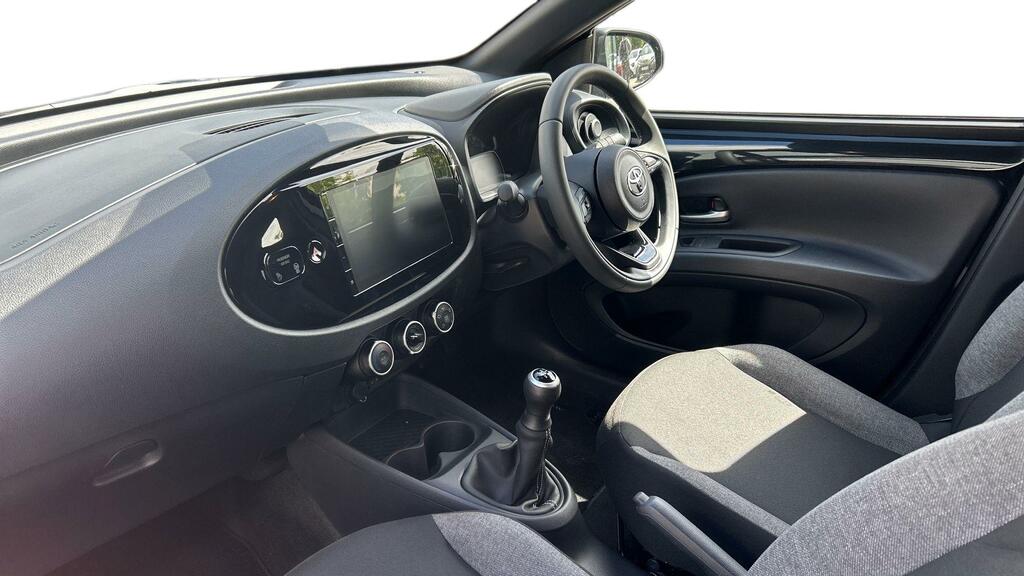 Toyota Aygo X 1.0 Vvt-i Pure Euro 6 Ss WJ75CNZ Black #5