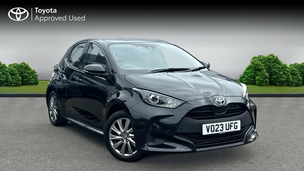 Toyota Yaris 1.5 Vvt-h Icon E-cvt Euro 6 Ss Black