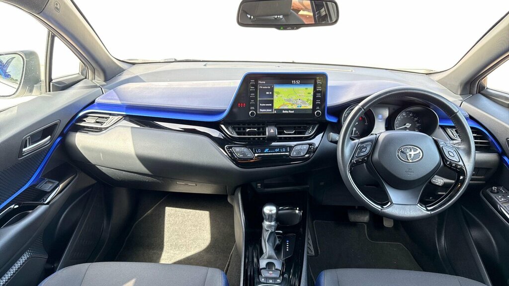 Toyota C-Hr 1.8 Vvt-h Dynamic Cvt Euro 6 Ss White #6
