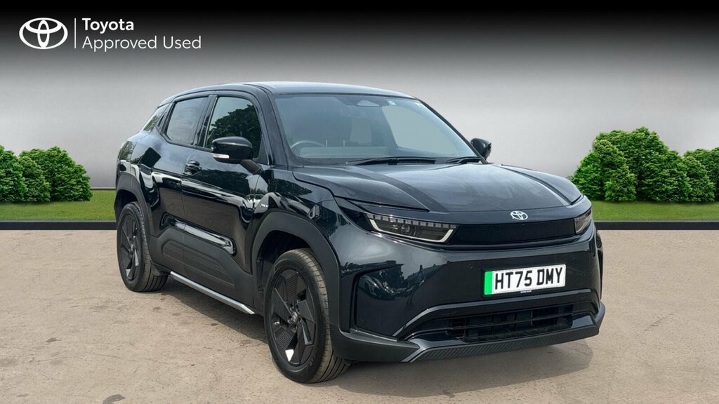 Toyota Urban Cruiser 61Kwh Design Black